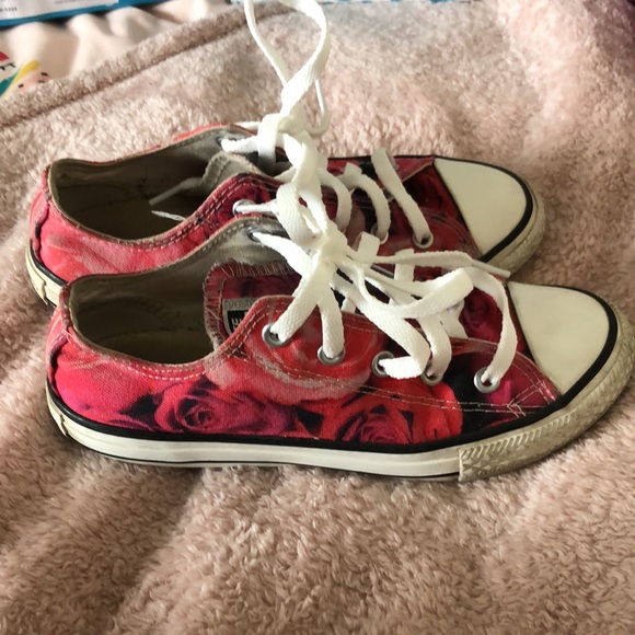 Youth J2 Converse rose pattern low tops - Picture 5 of 7